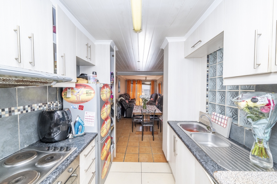 3 Bedroom Property for Sale in Scottsdene Western Cape